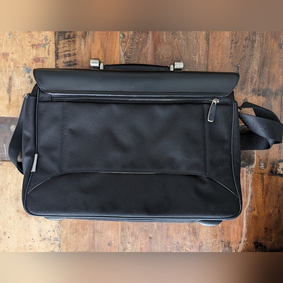 Bric's leather nylon travel briefcase - Picture 2 of 5